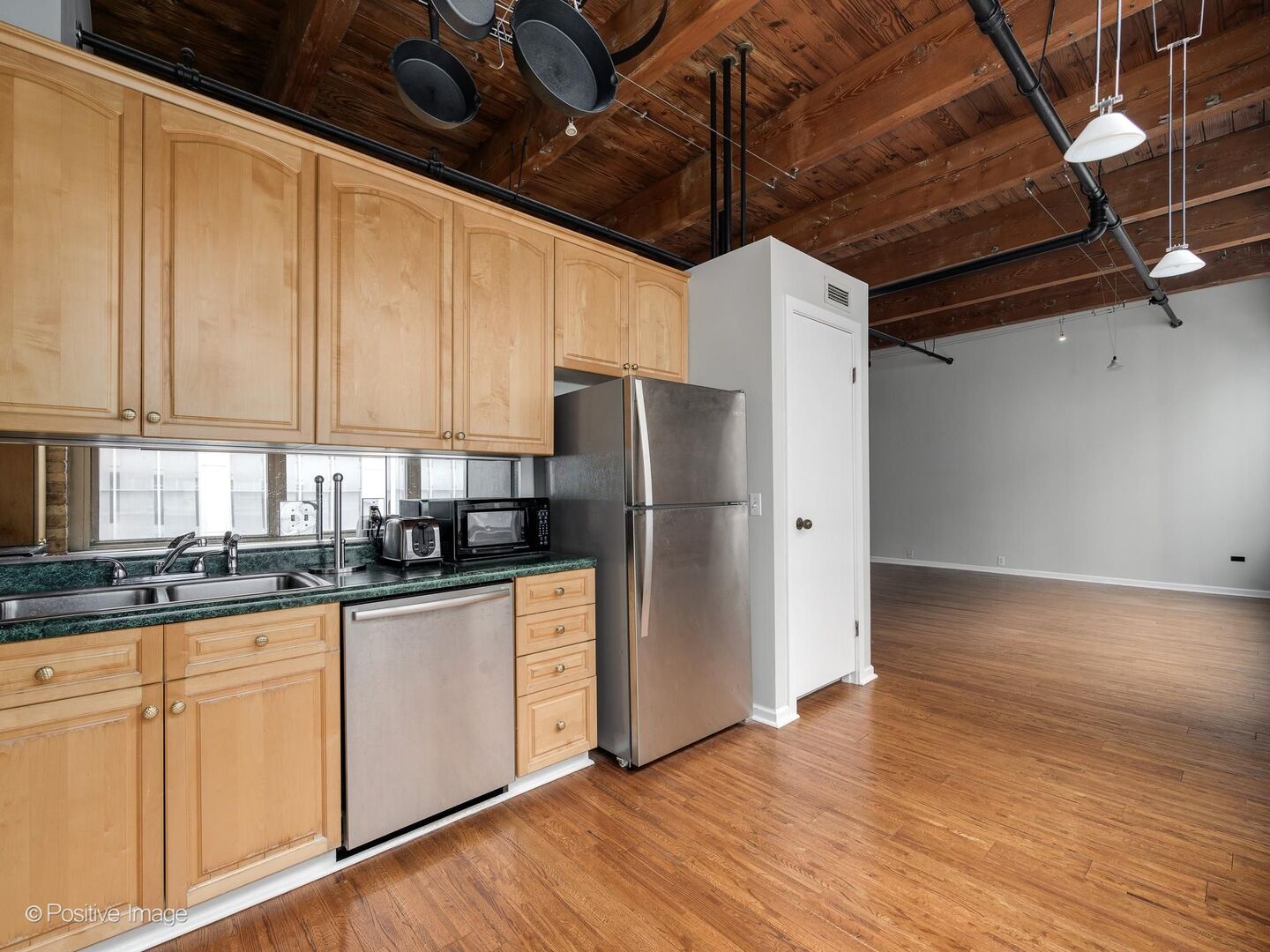 540 N Lake Shore Drive 605 Property Photo 7