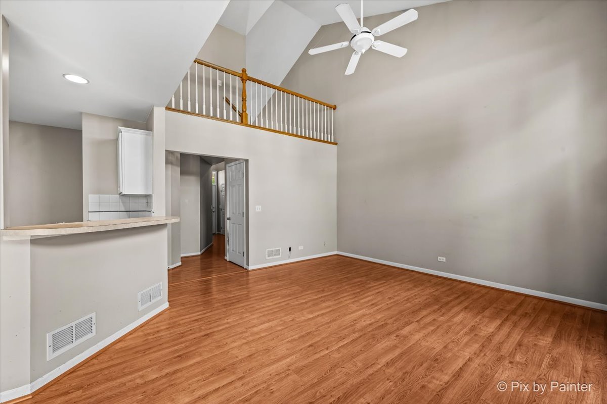 1158 E Danbury Drive Property Photo 8