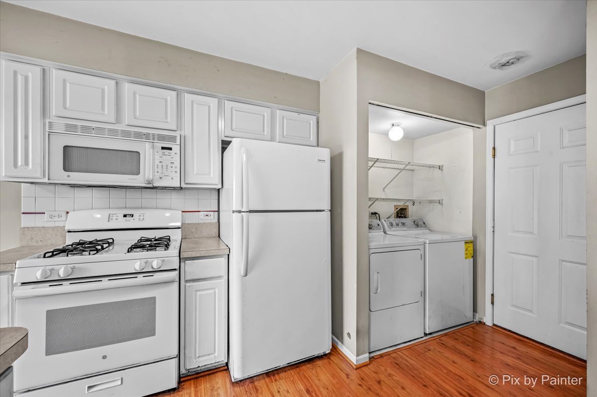 1158 E Danbury Drive Property Photo 15