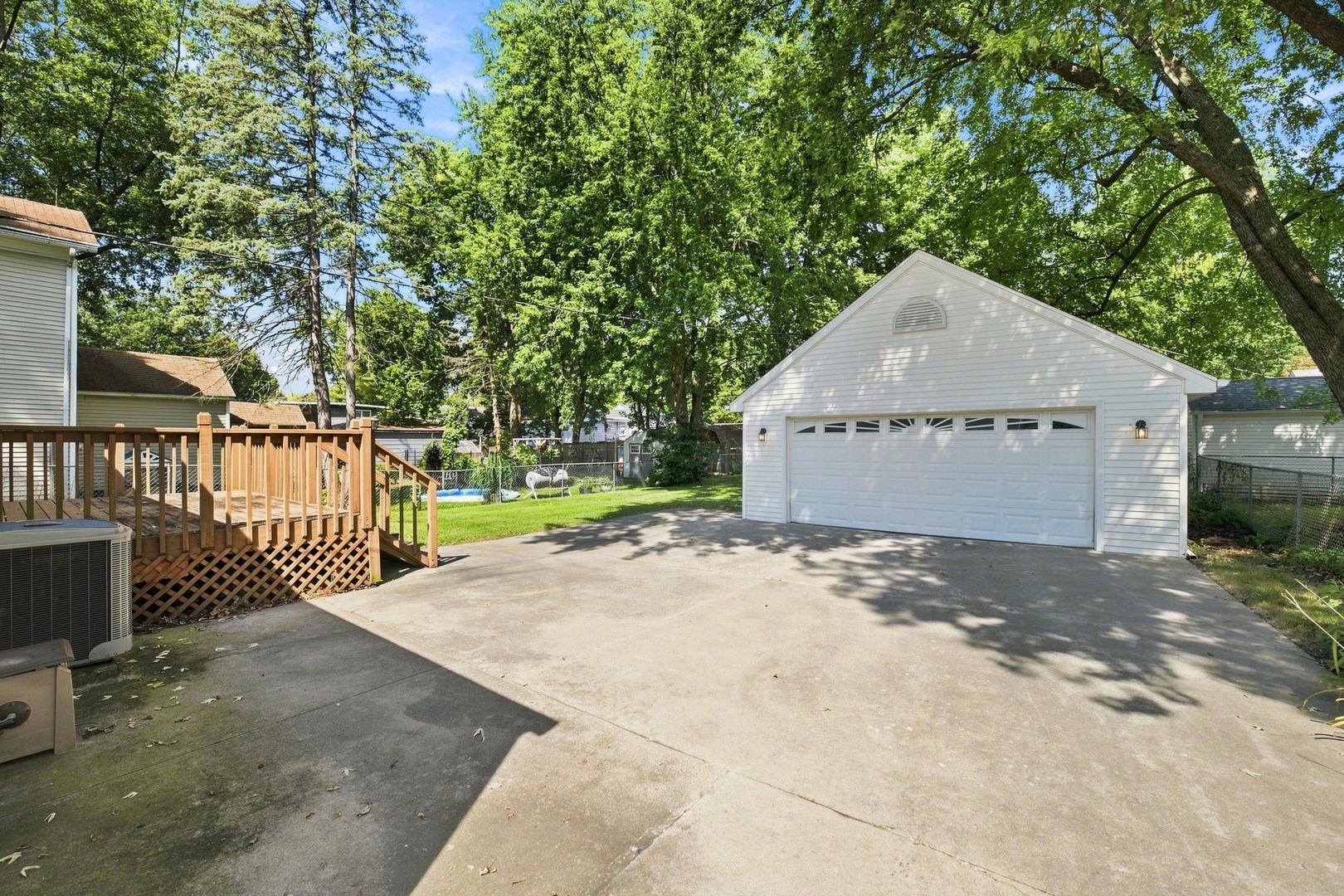 748 E Jackson Street Property Photo 25