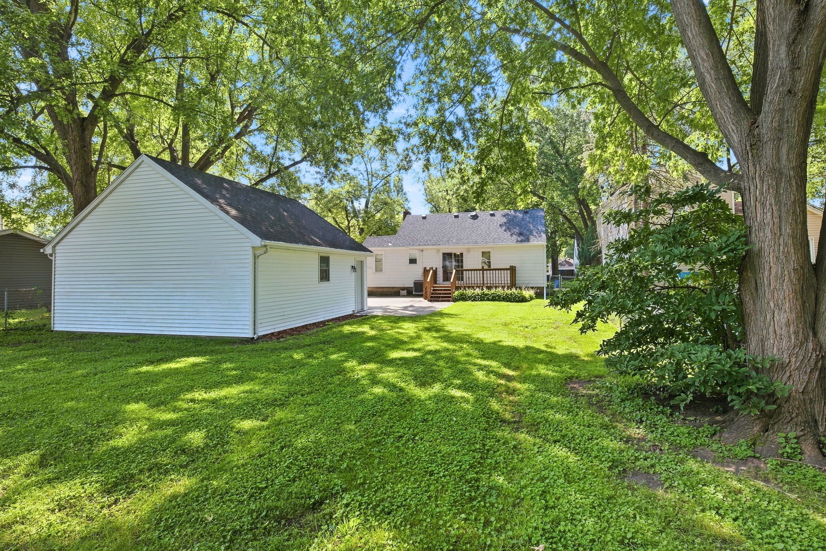 748 E Jackson Street Property Photo 28
