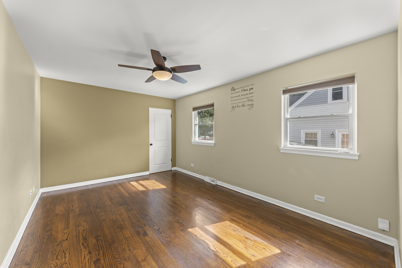 794 S Fairfield Avenue Property Photo 10