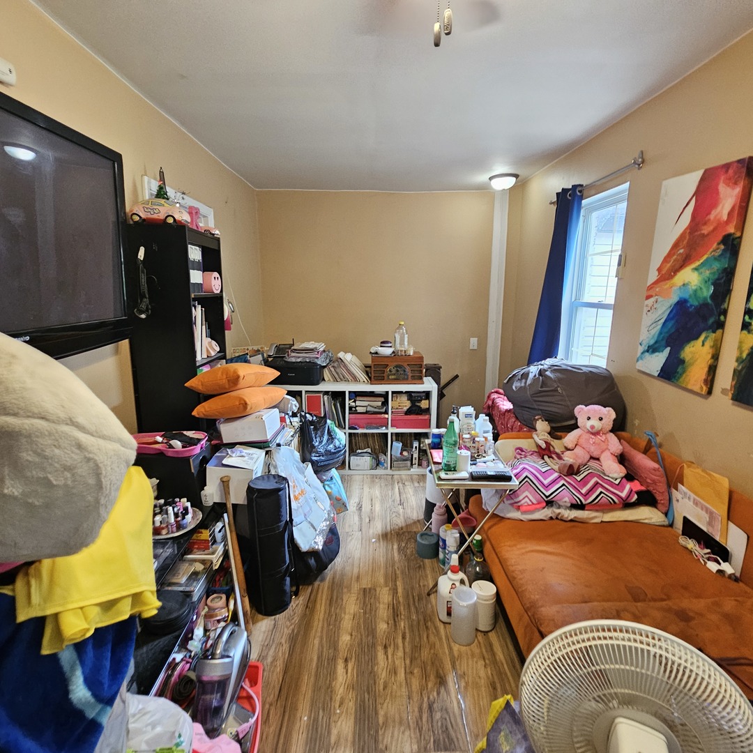 644 N Albany Avenue Property Photo 39