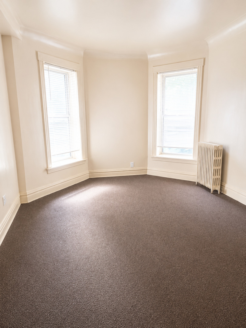 6529 S Kimbark Avenue 2r Property Photo 3