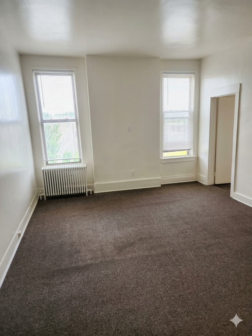 6529 S Kimbark Avenue 2r Property Photo 4