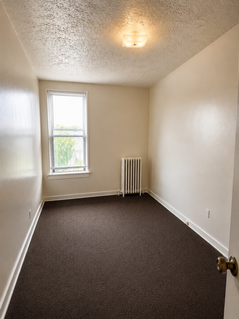 6529 S Kimbark Avenue 2r Property Photo 6