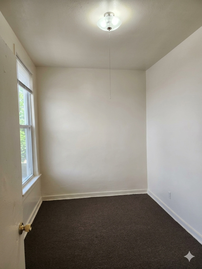6529 S Kimbark Avenue 2r Property Photo 15