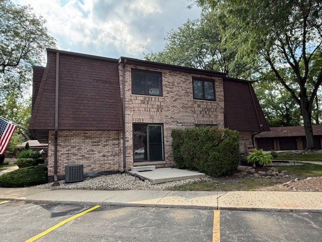 15802 Laramie Avenue H Property Photo 4
