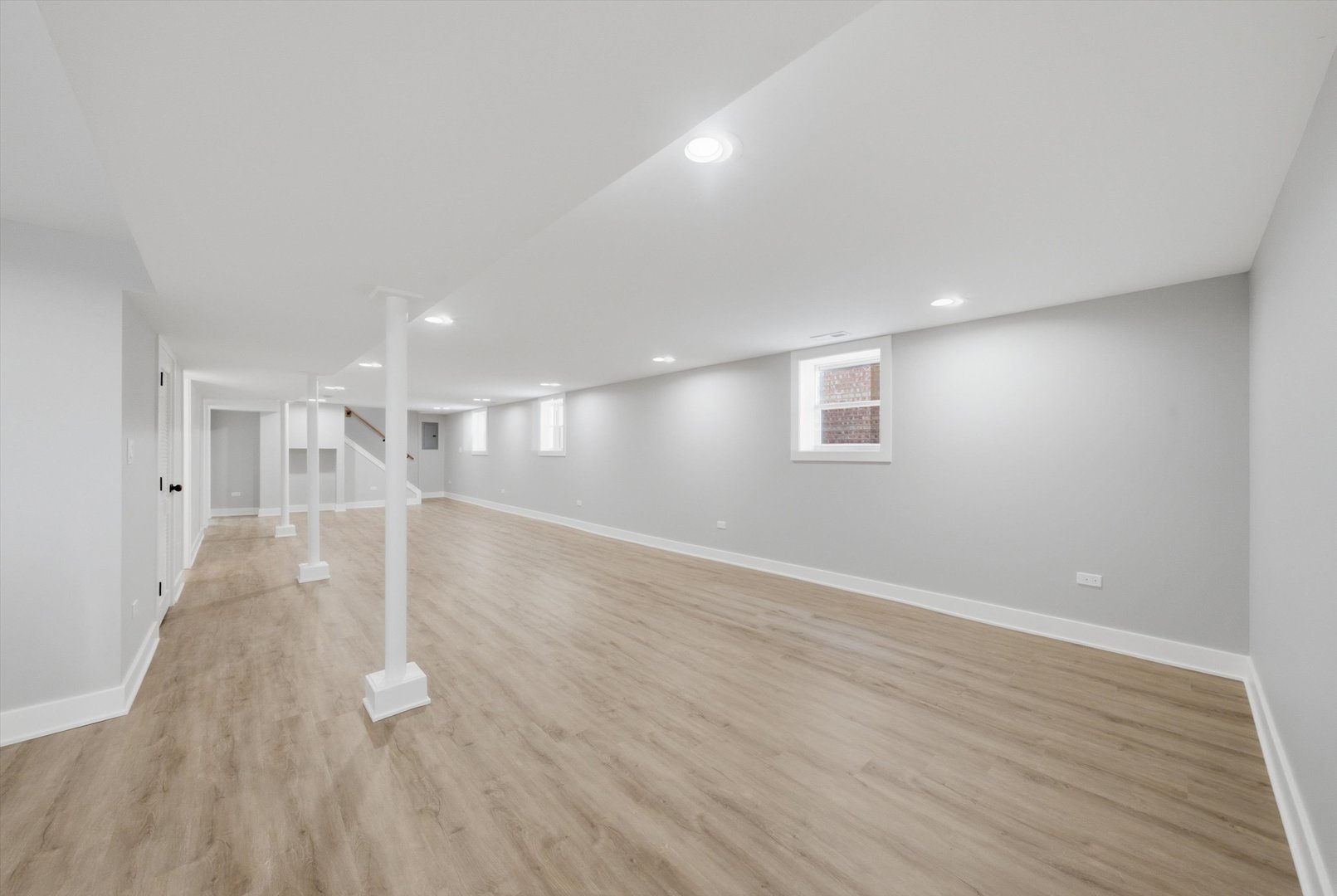 5750 S Oak Park Avenue Property Photo 29
