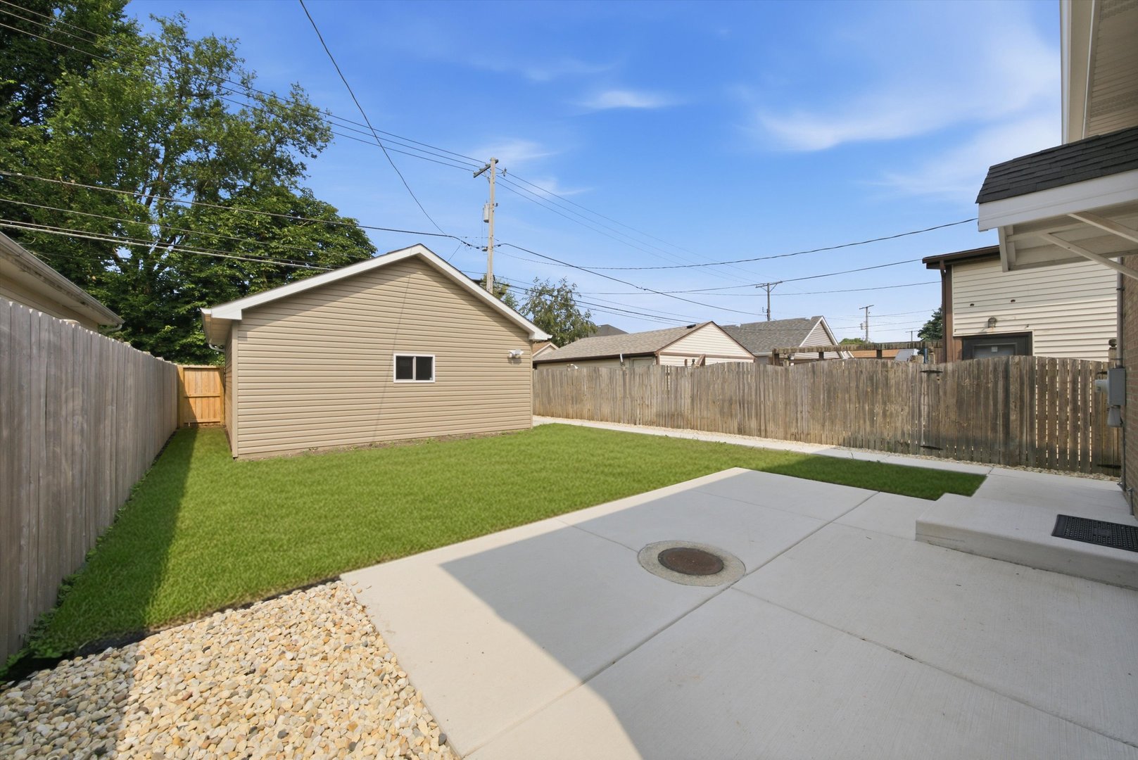 5750 S Oak Park Avenue Property Photo 32