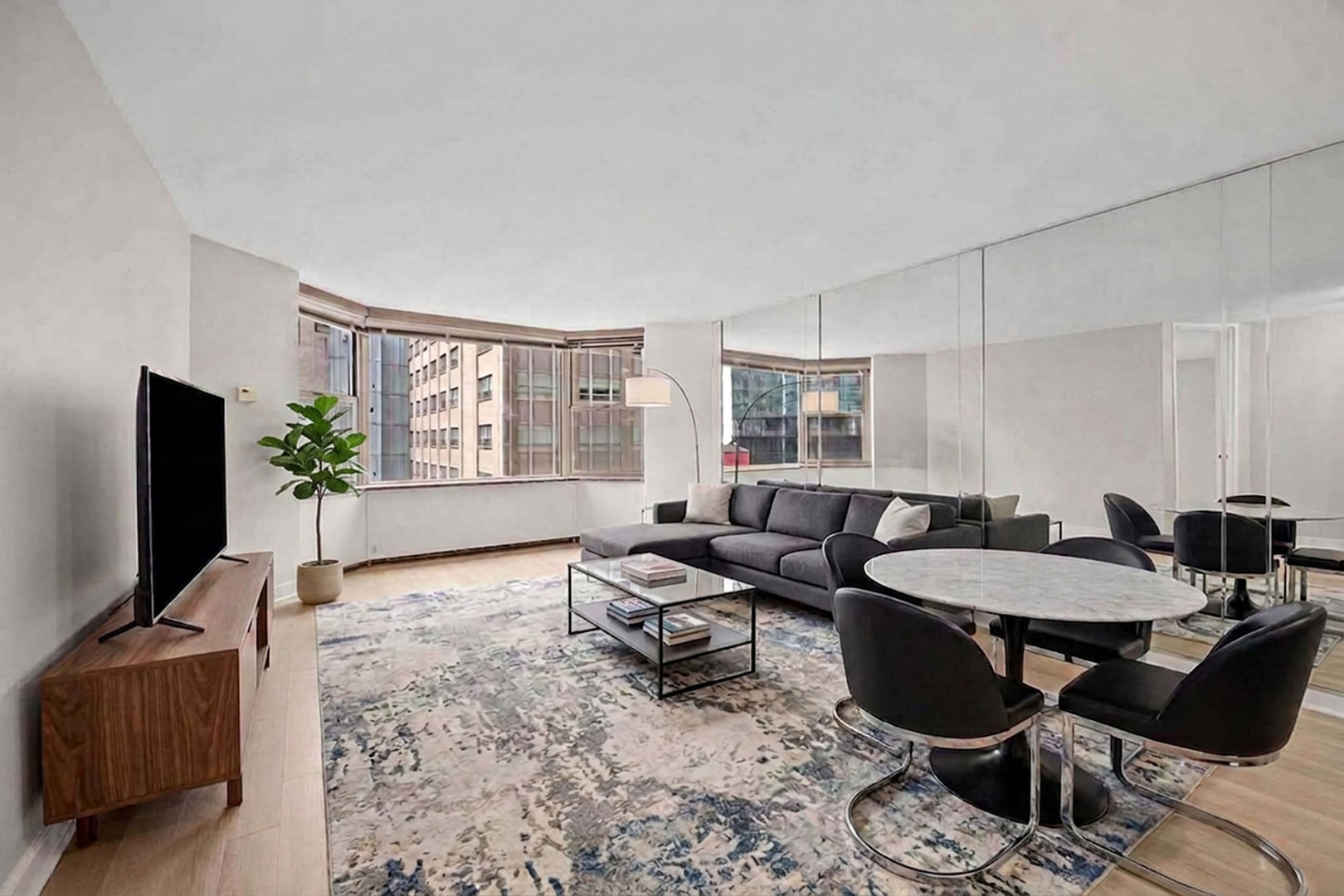 535 N Michigan Avenue 1106 Property Photo 3