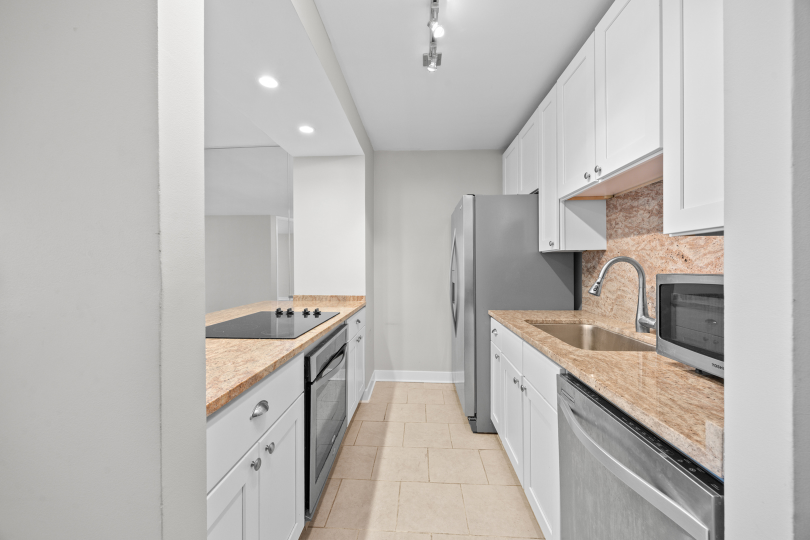 535 N Michigan Avenue 1106 Property Photo 5