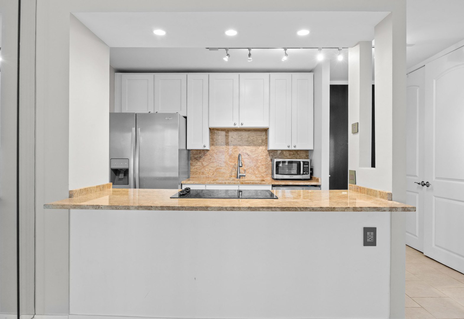 535 N Michigan Avenue 1106 Property Photo 7