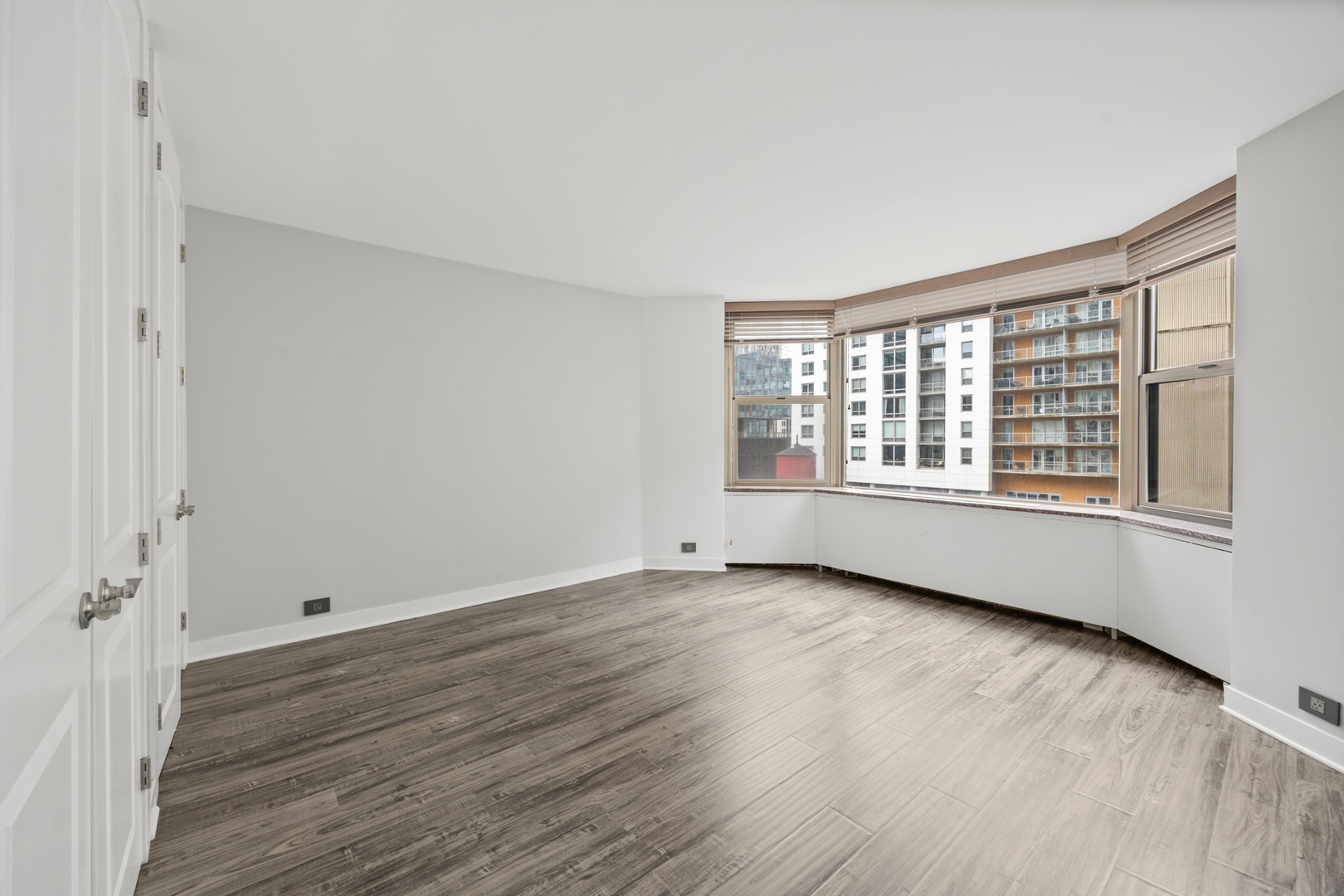 535 N Michigan Avenue 1106 Property Photo 9