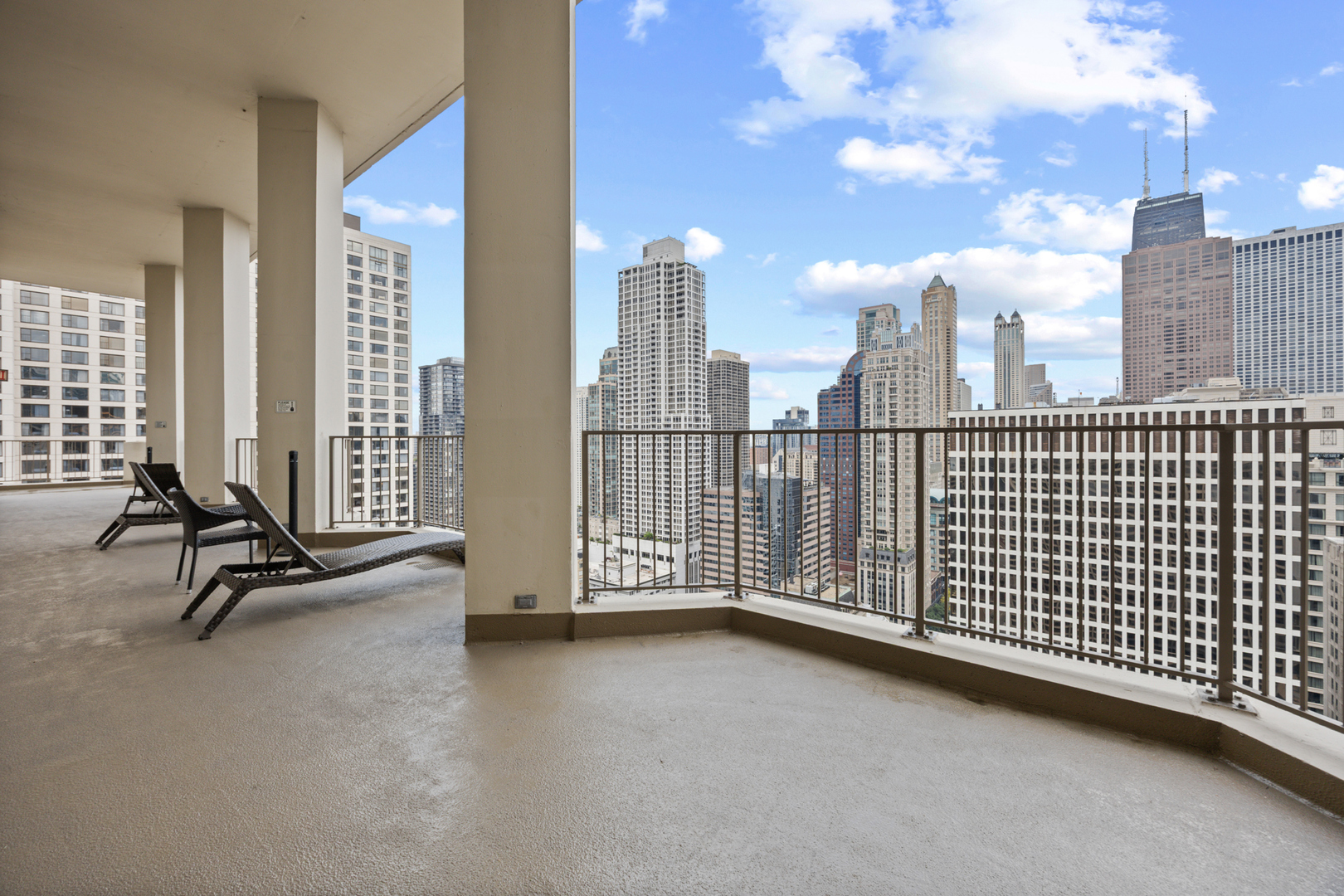 535 N Michigan Avenue 1106 Property Photo 13