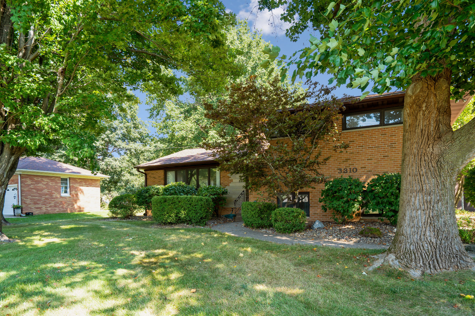 3310 Archer Drive Property Photo 2