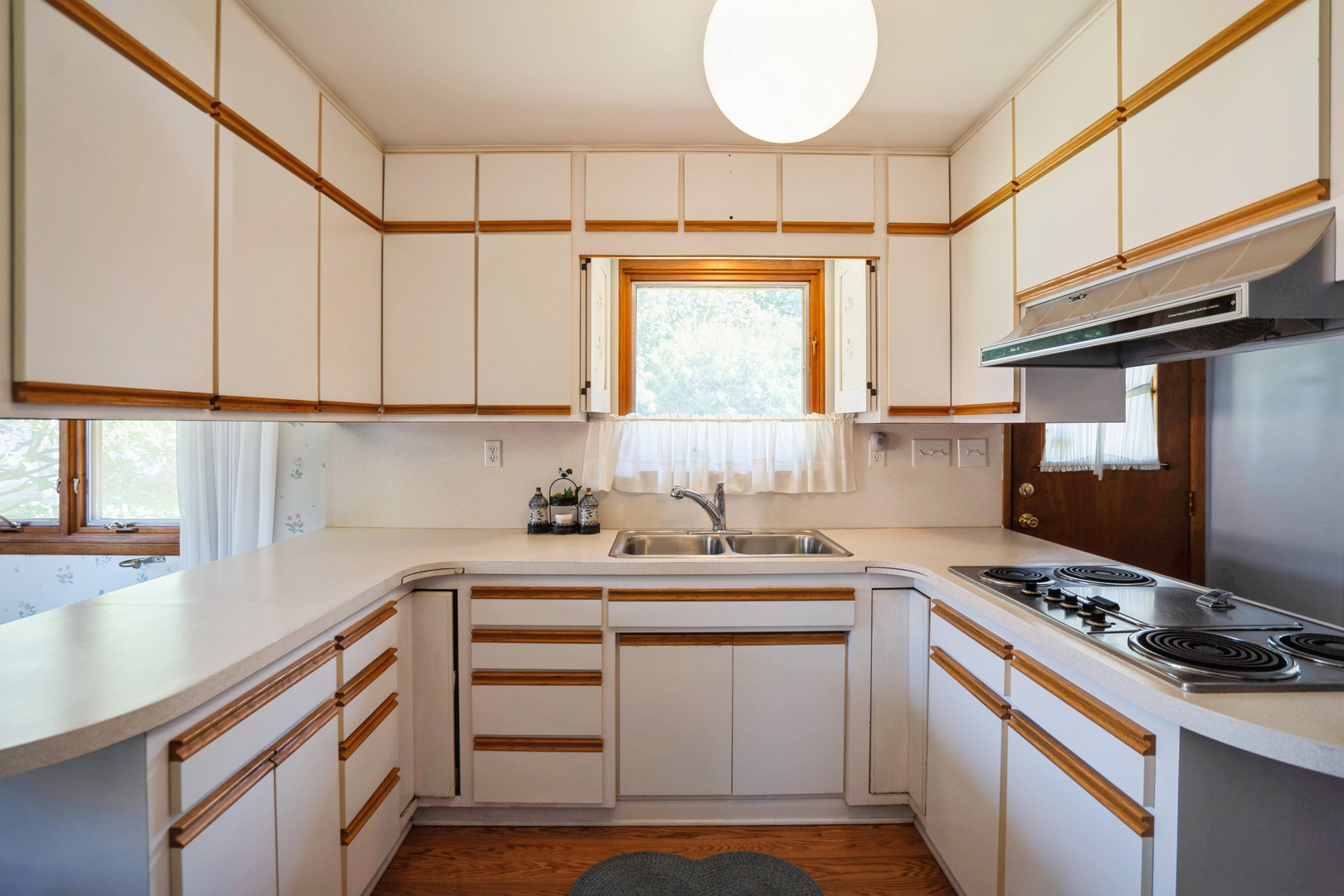 3310 Archer Drive Property Photo 10