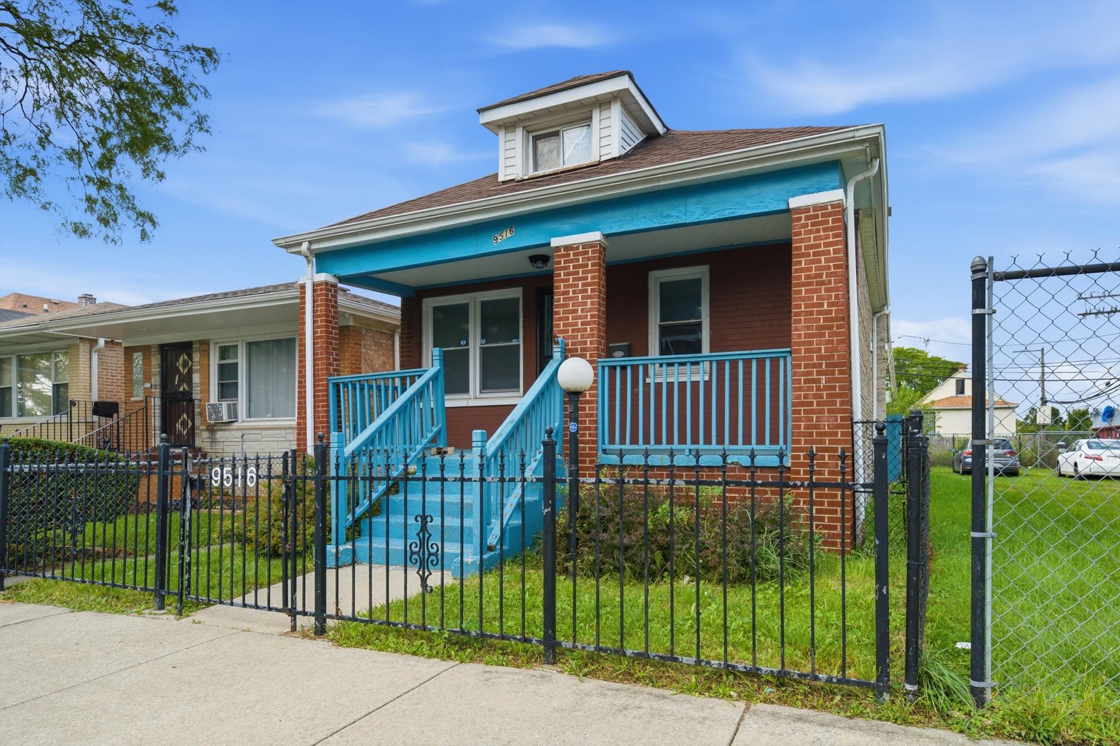 9516 S Yale Avenue Property Photo 2