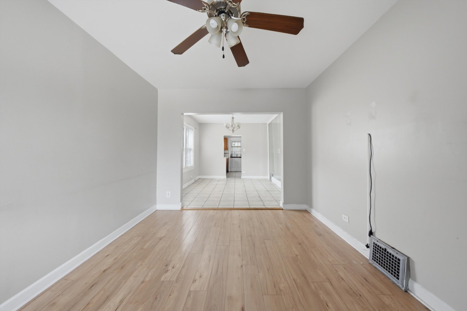 9516 S Yale Avenue Property Photo 18
