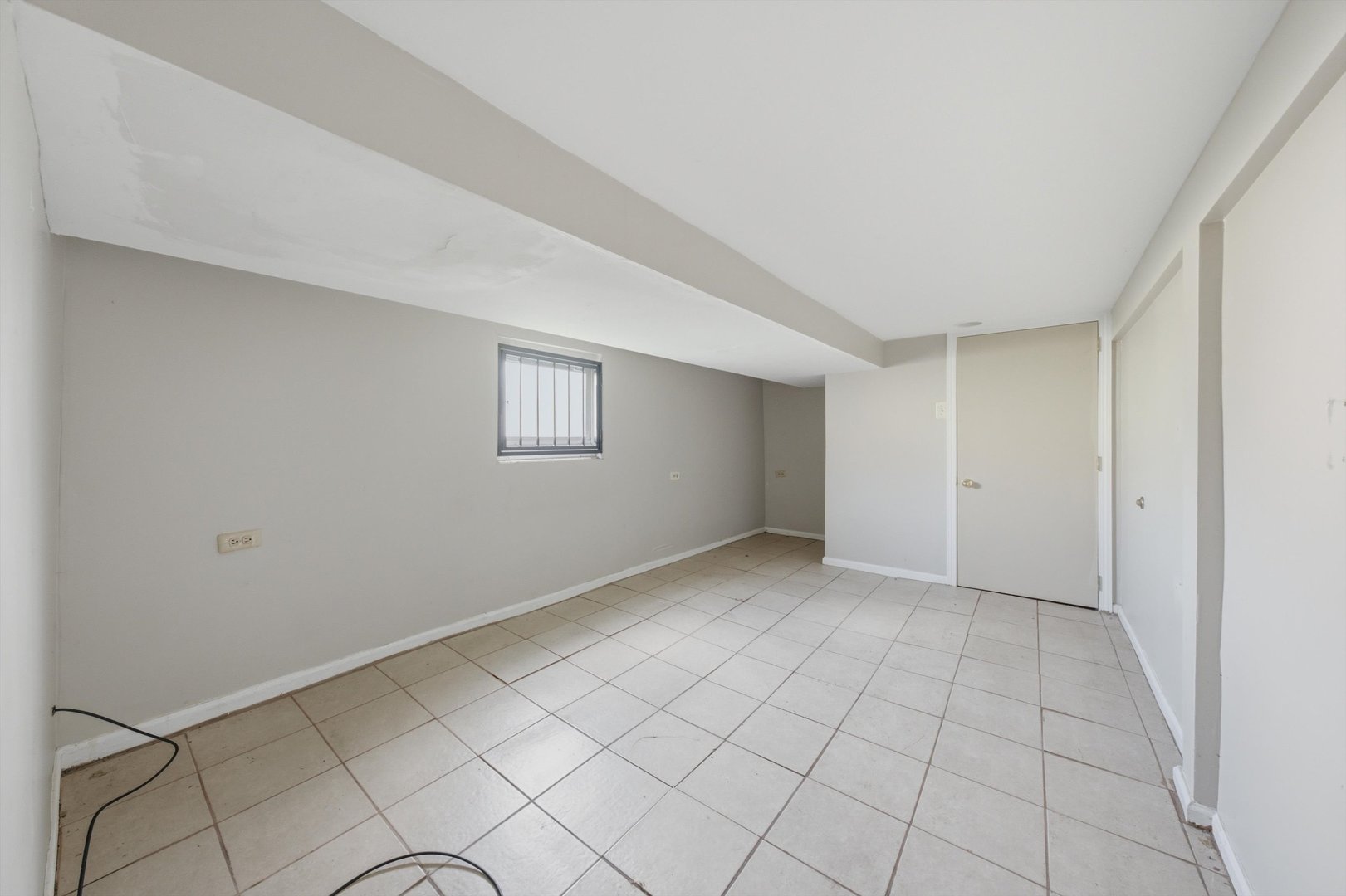 9516 S Yale Avenue Property Photo 38