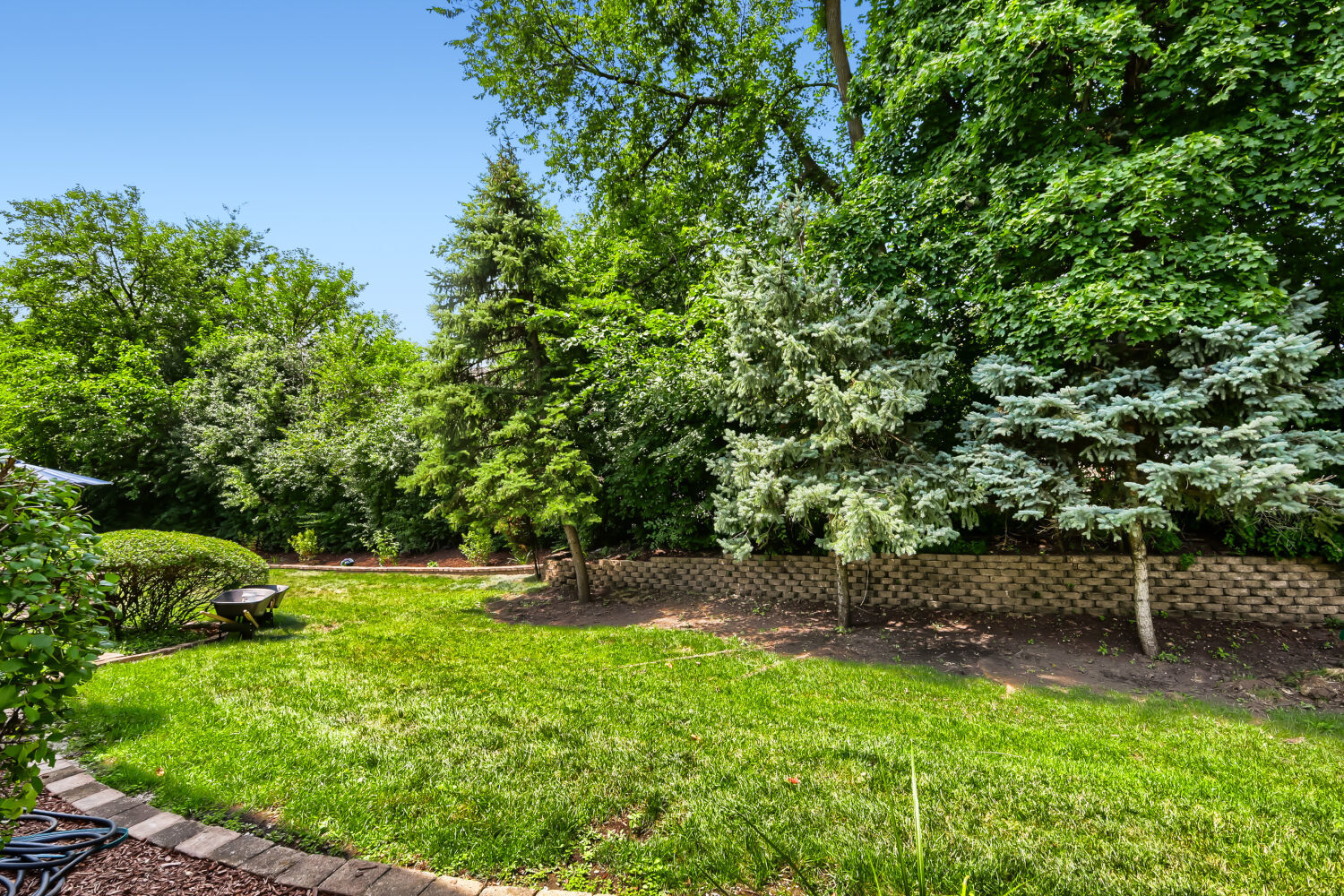 376 Amy Court Property Photo 45