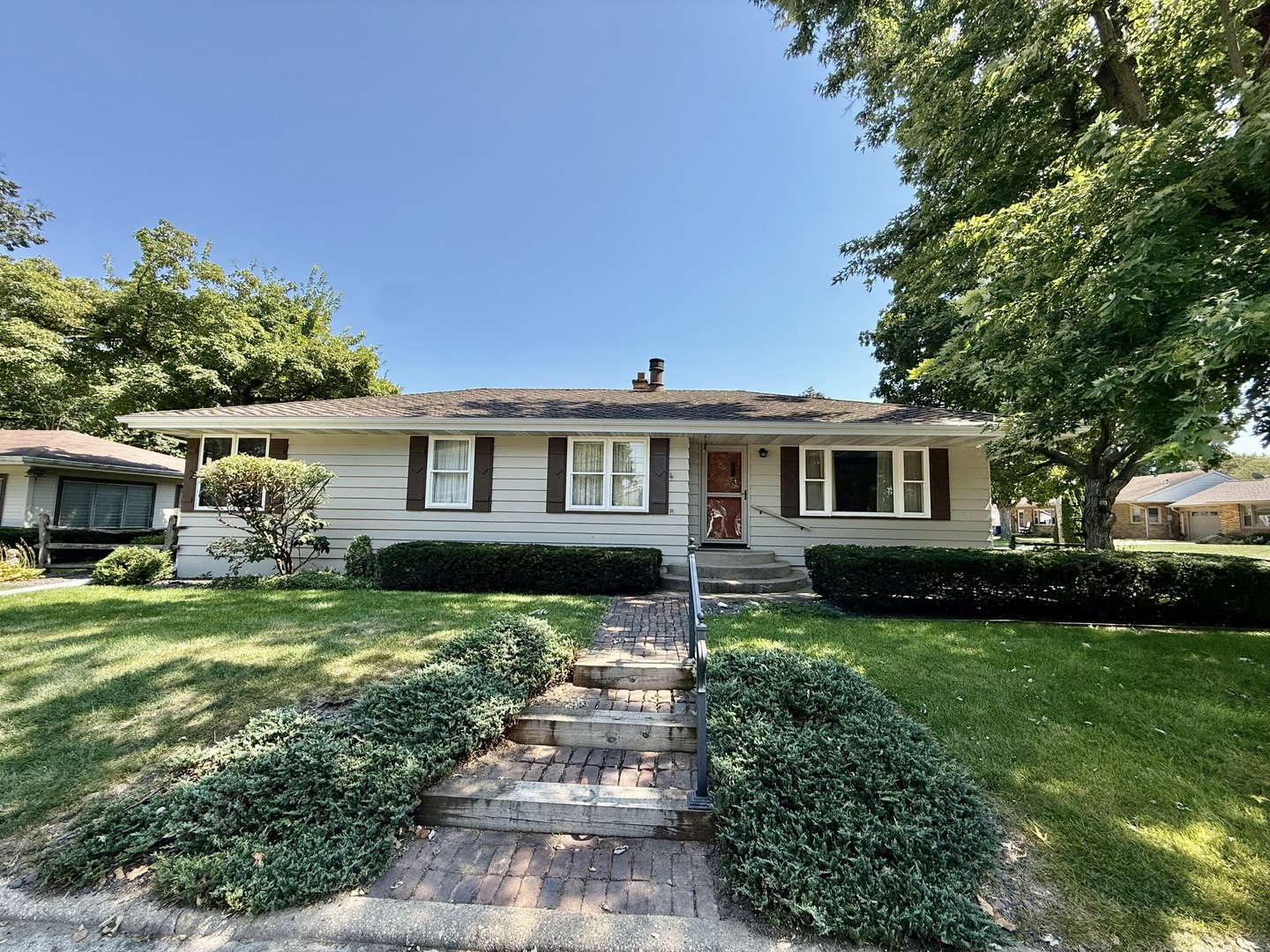 2329 11th Street Property Photo 1