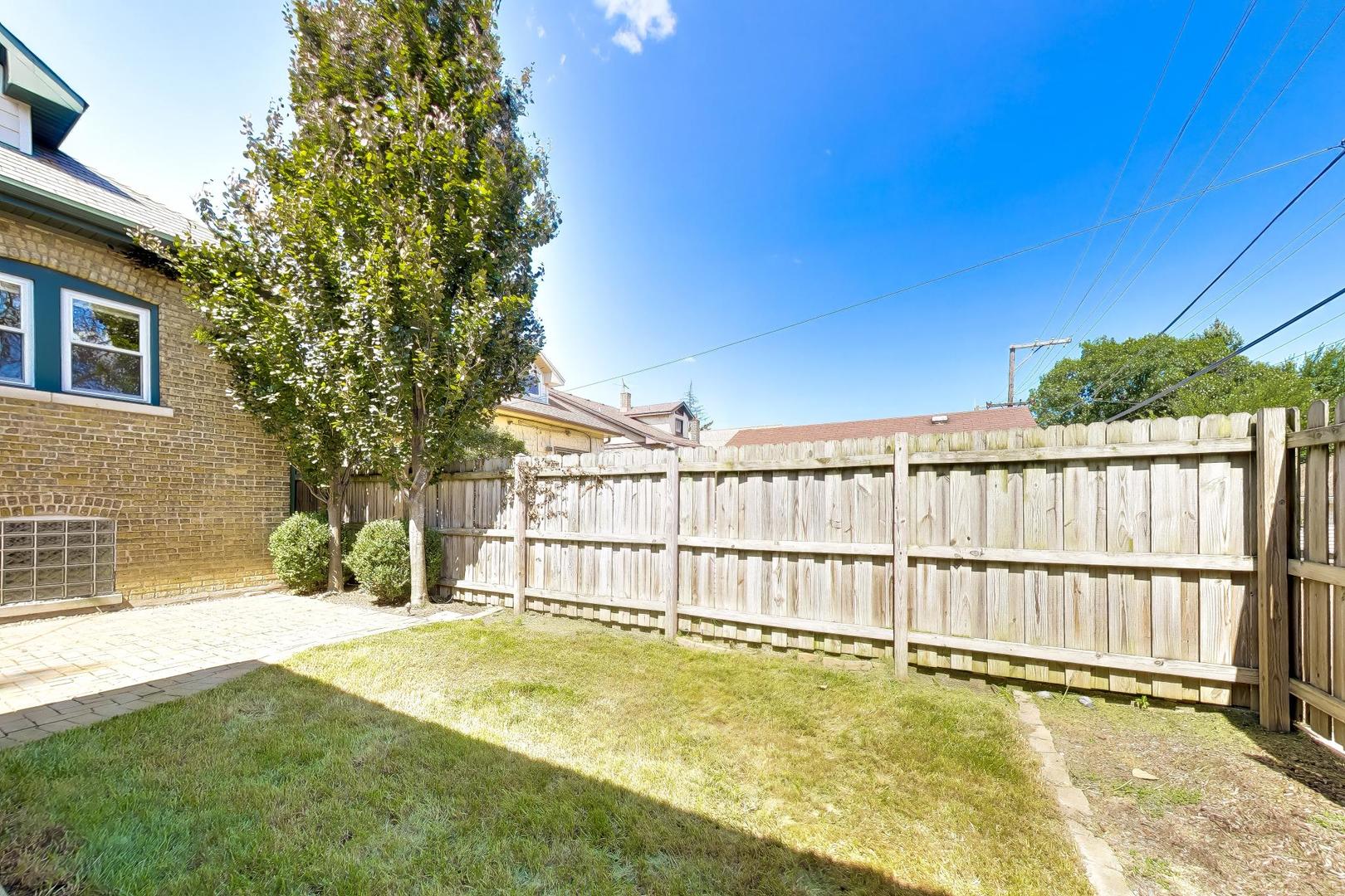 1212 N Ridgeland Avenue Property Photo 37