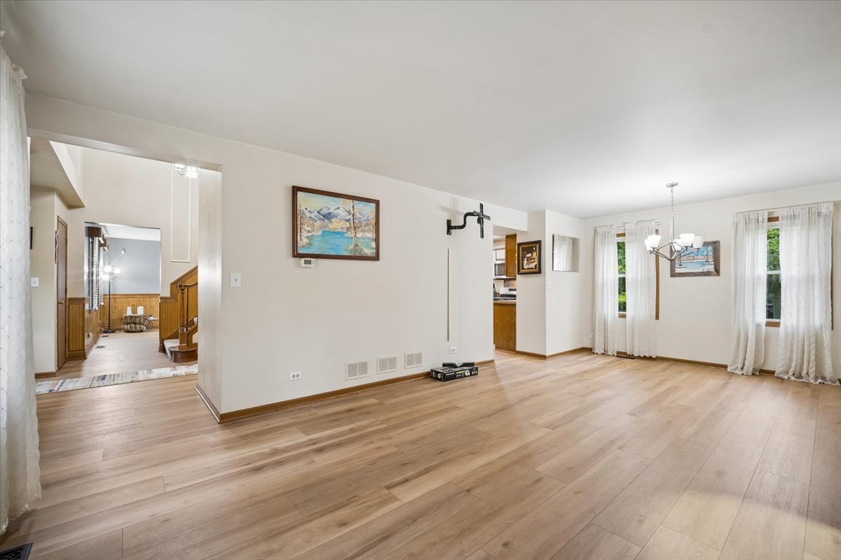 726 Dorchester Drive Property Photo 15