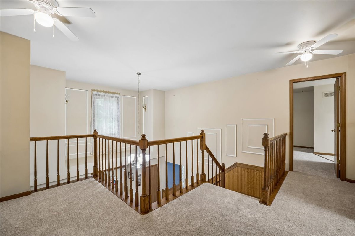 726 Dorchester Drive Property Photo 17