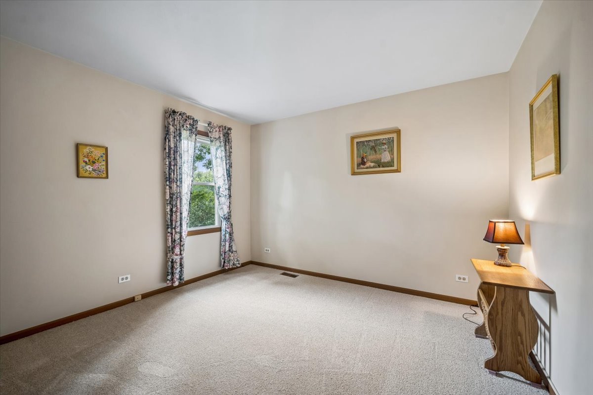 726 Dorchester Drive Property Photo 22
