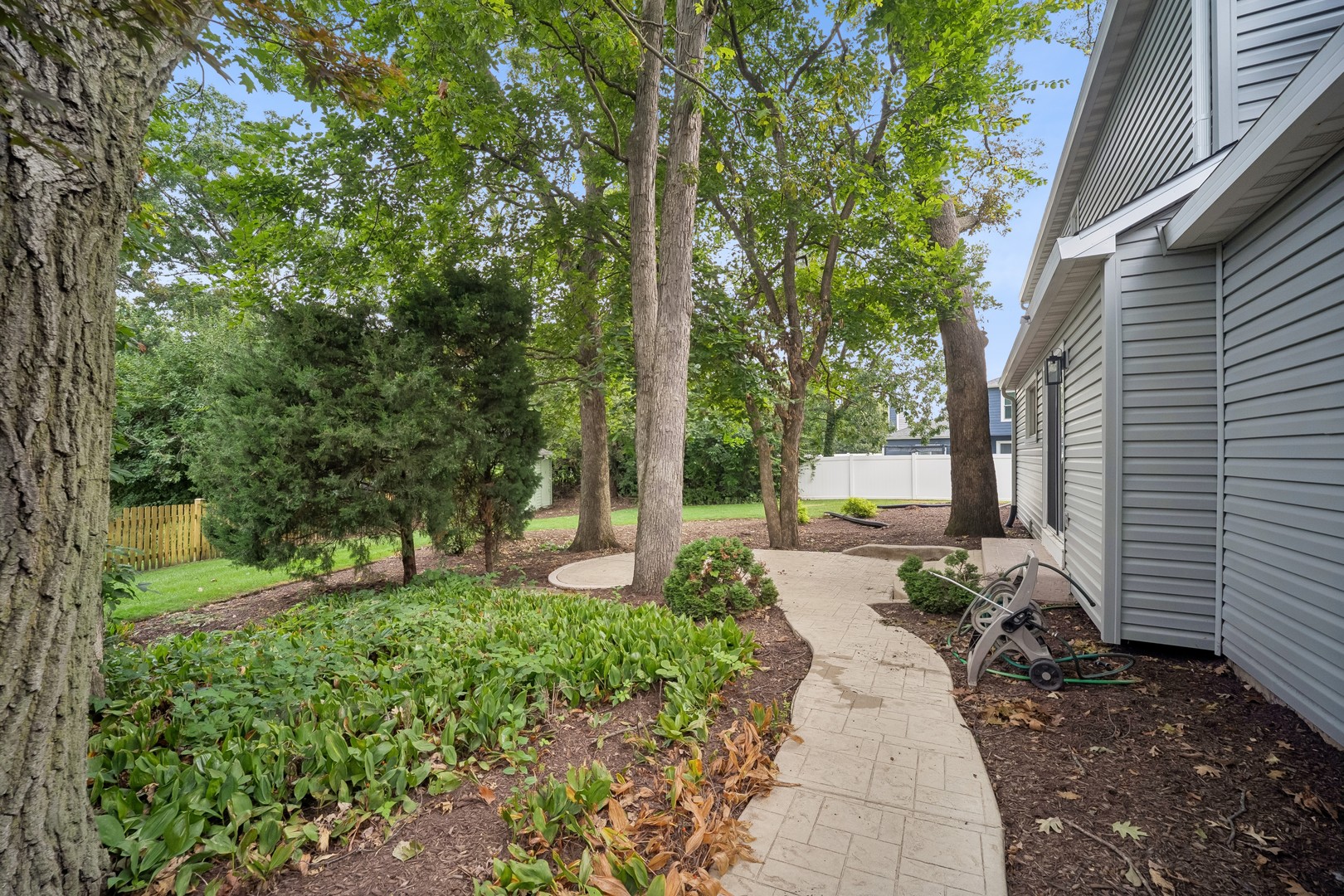 726 Dorchester Drive Property Photo 30