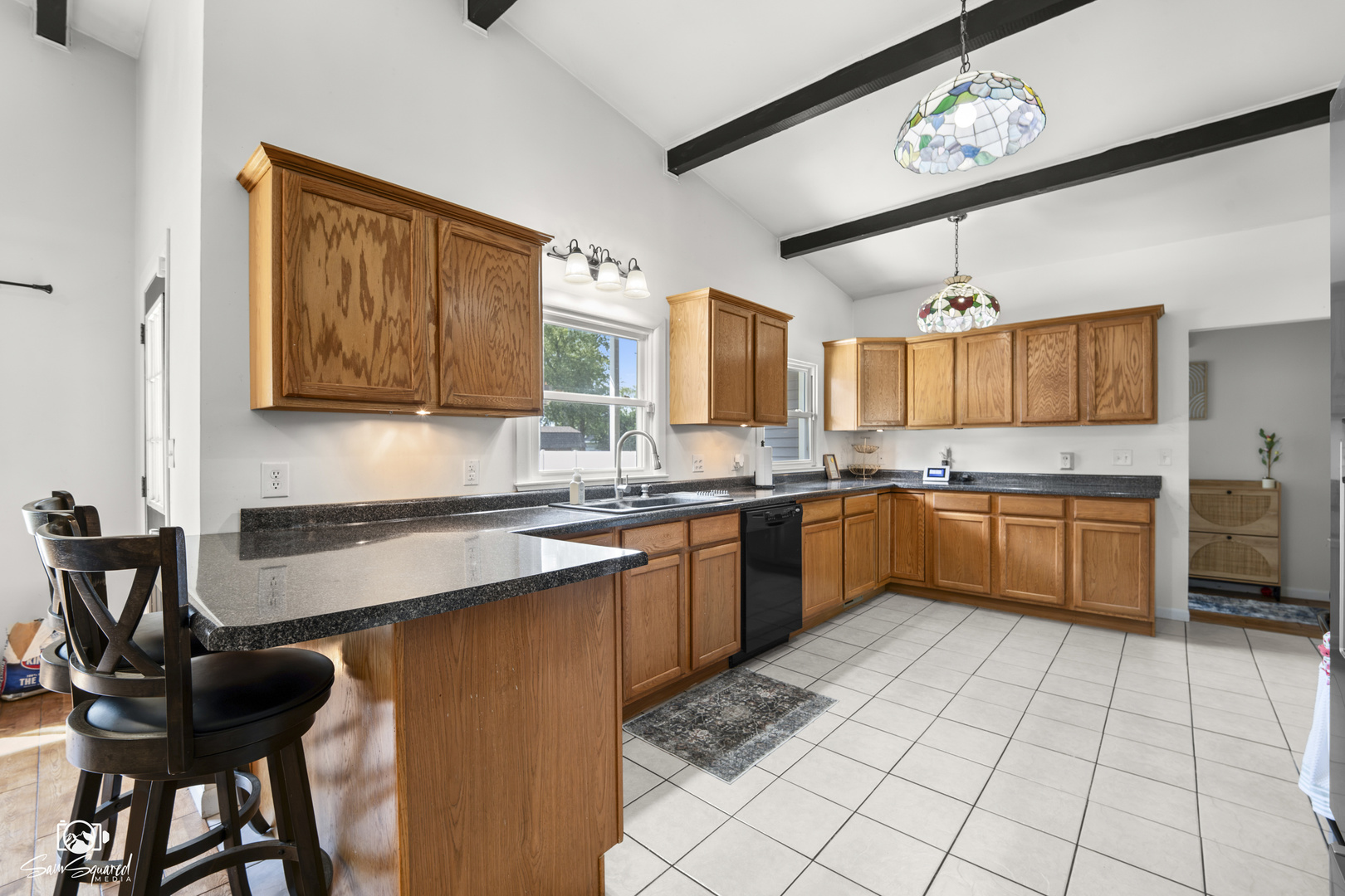 856 N Western Hills Drive Property Photo 3