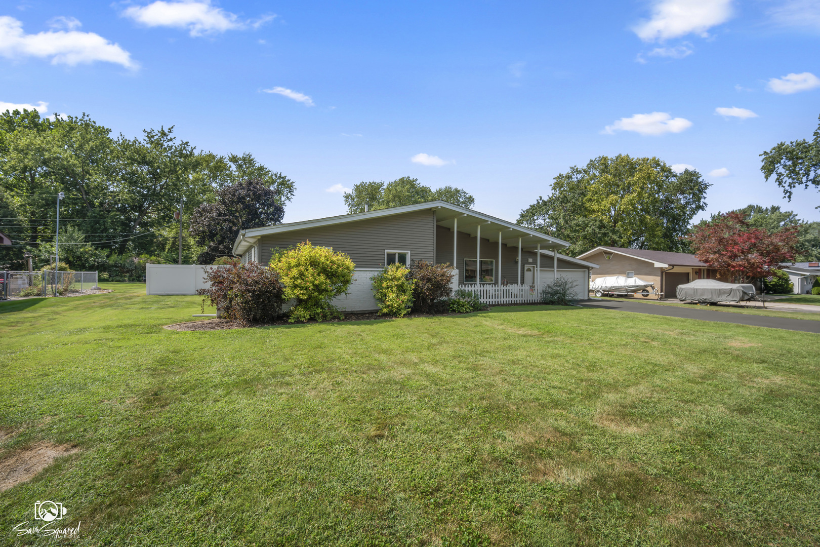 856 N Western Hills Drive Property Photo 5