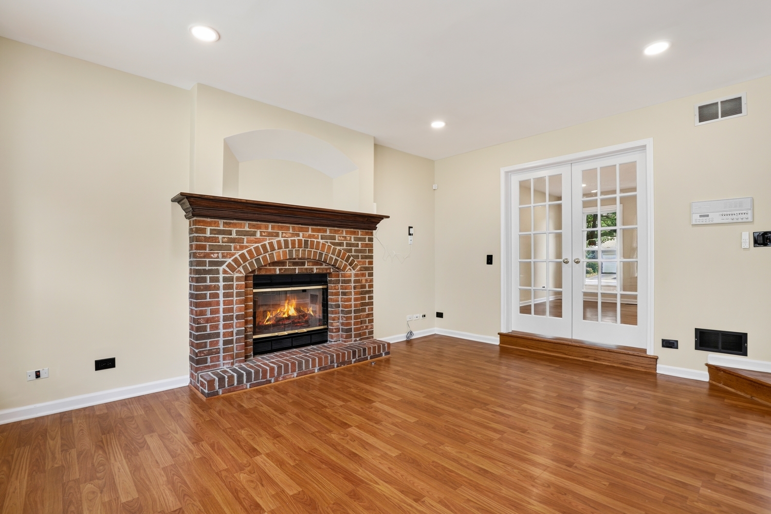 3479 Charlemaine Drive Property Photo 20