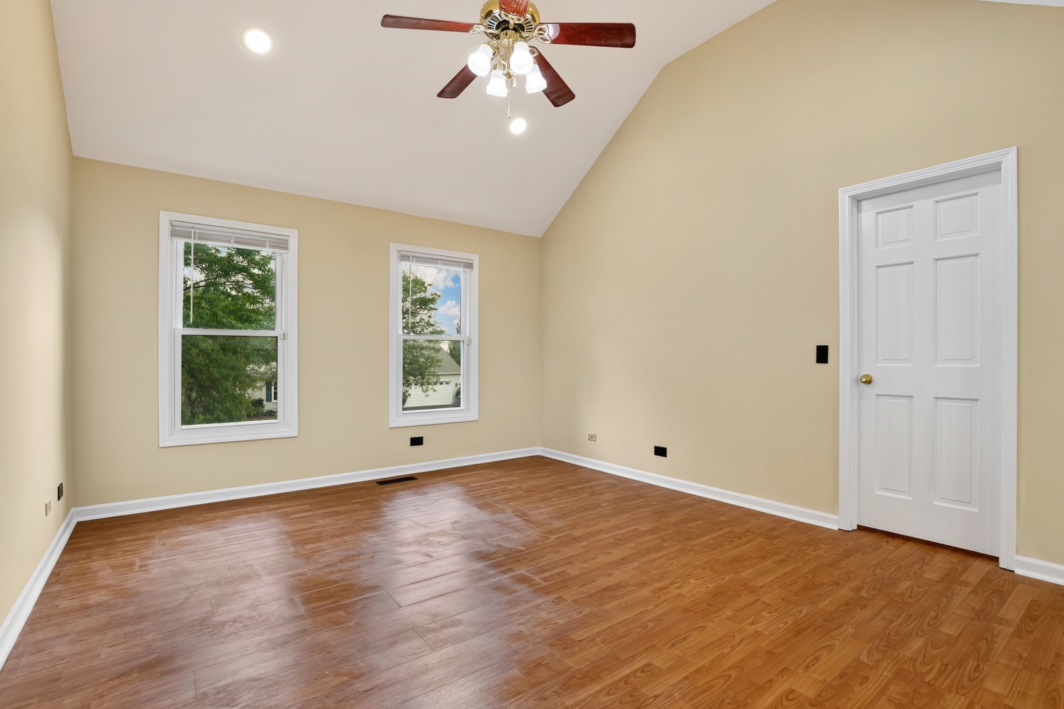 3479 Charlemaine Drive Property Photo 26