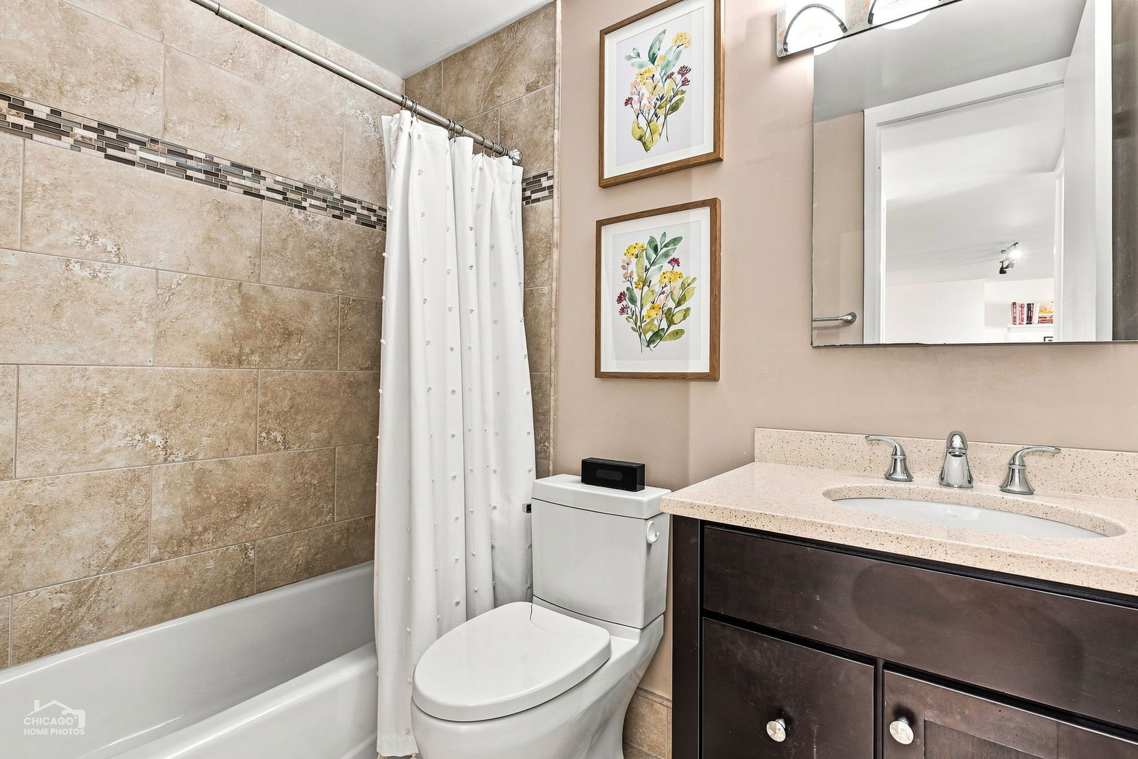 1660 N Lasalle Drive 508 Property Photo 10