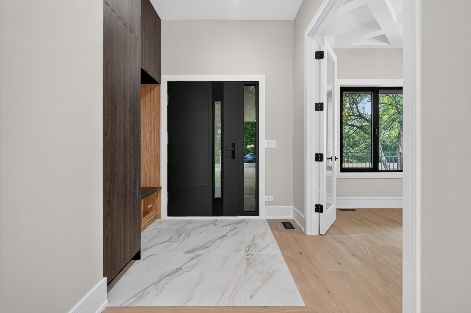 1841 Western Avenue Property Photo 3