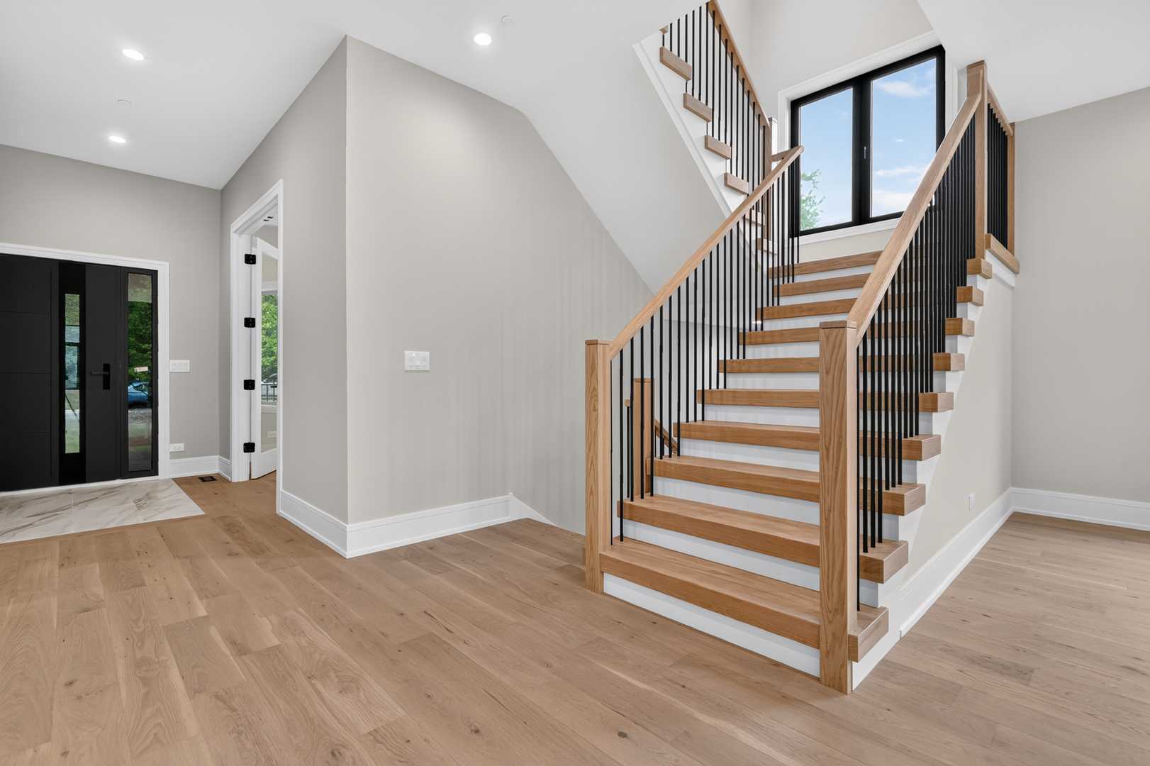 1841 Western Avenue Property Photo 23