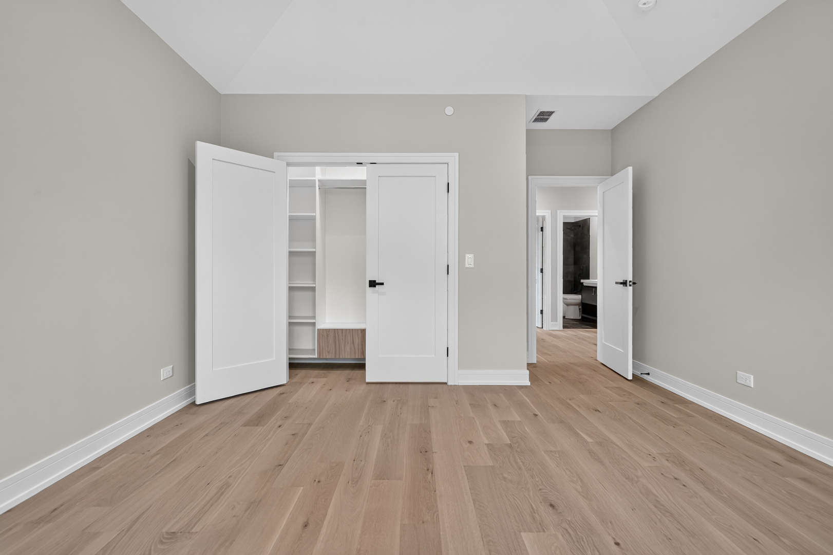 1841 Western Avenue Property Photo 26