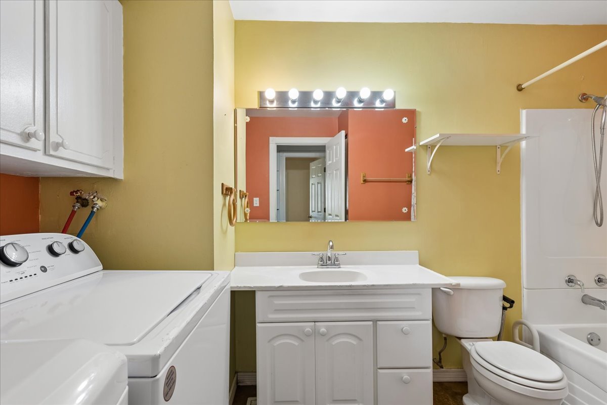 419 E Fullerton Avenue Property Photo 14