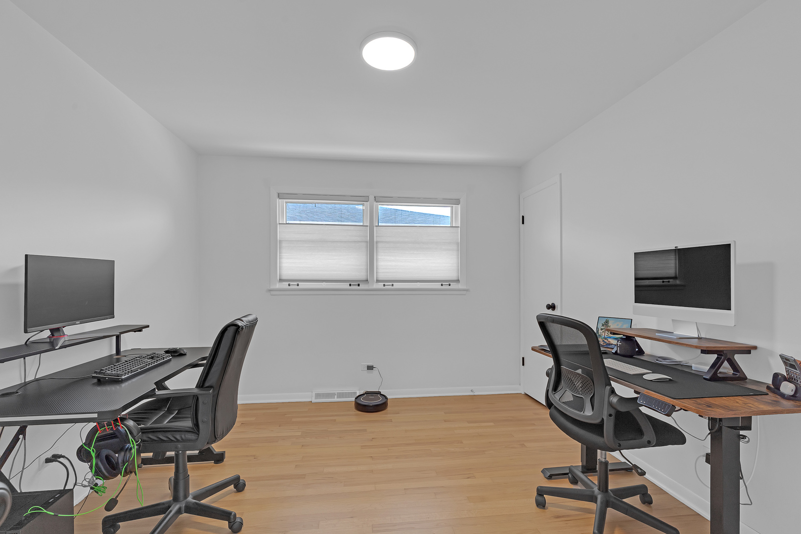 6820 N Sauganash Avenue Property Photo 13
