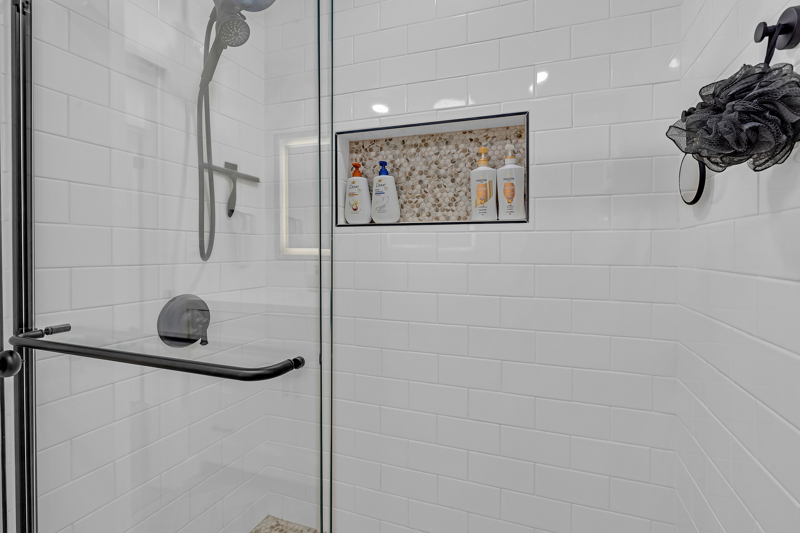 6820 N Sauganash Avenue Property Photo 22