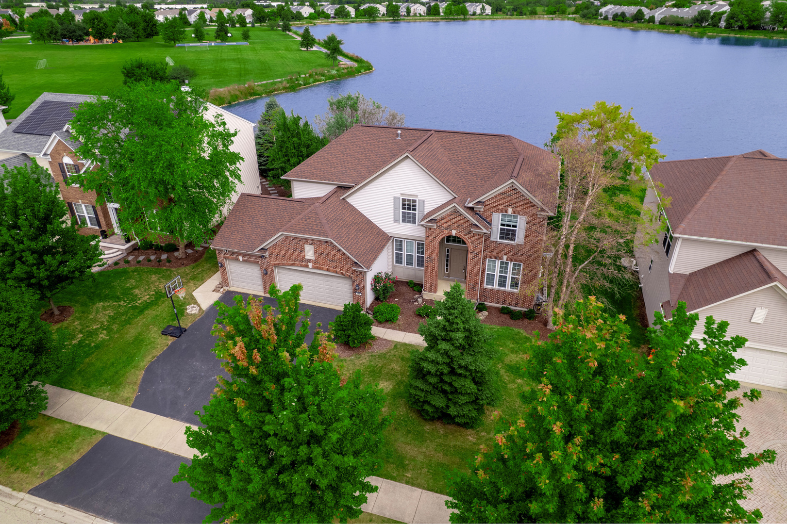 196 Chapin Way Property Photo 1