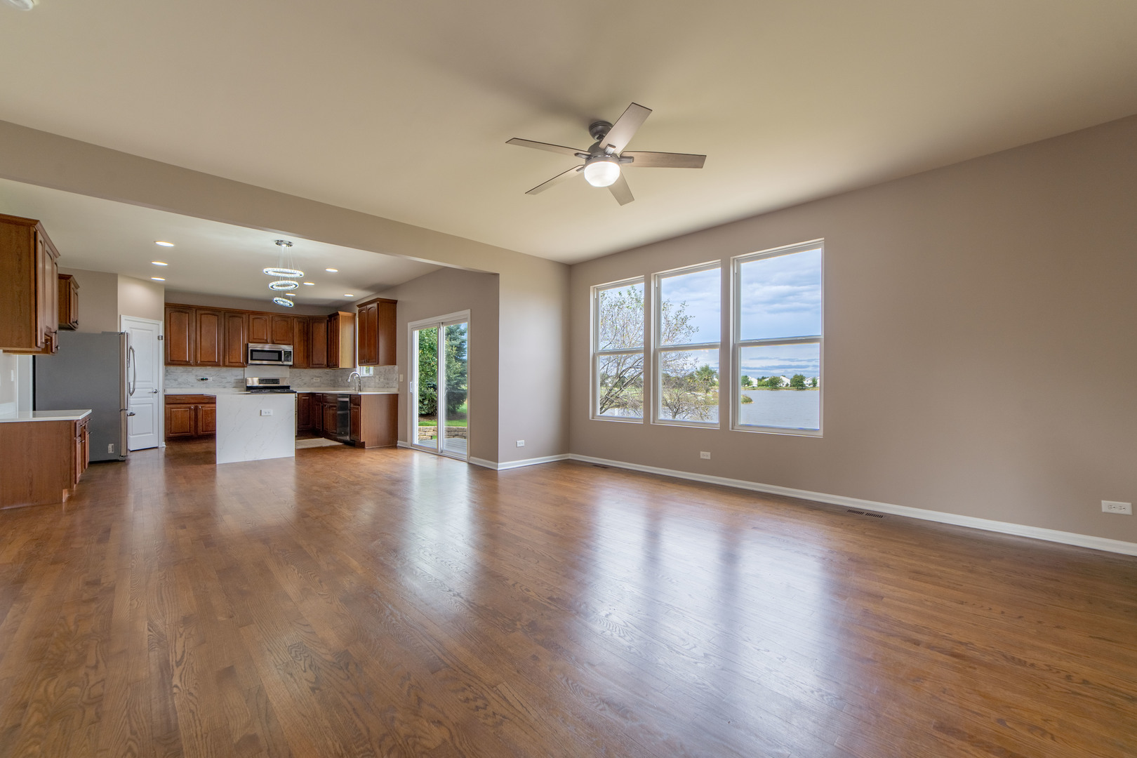 196 Chapin Way Property Photo 11