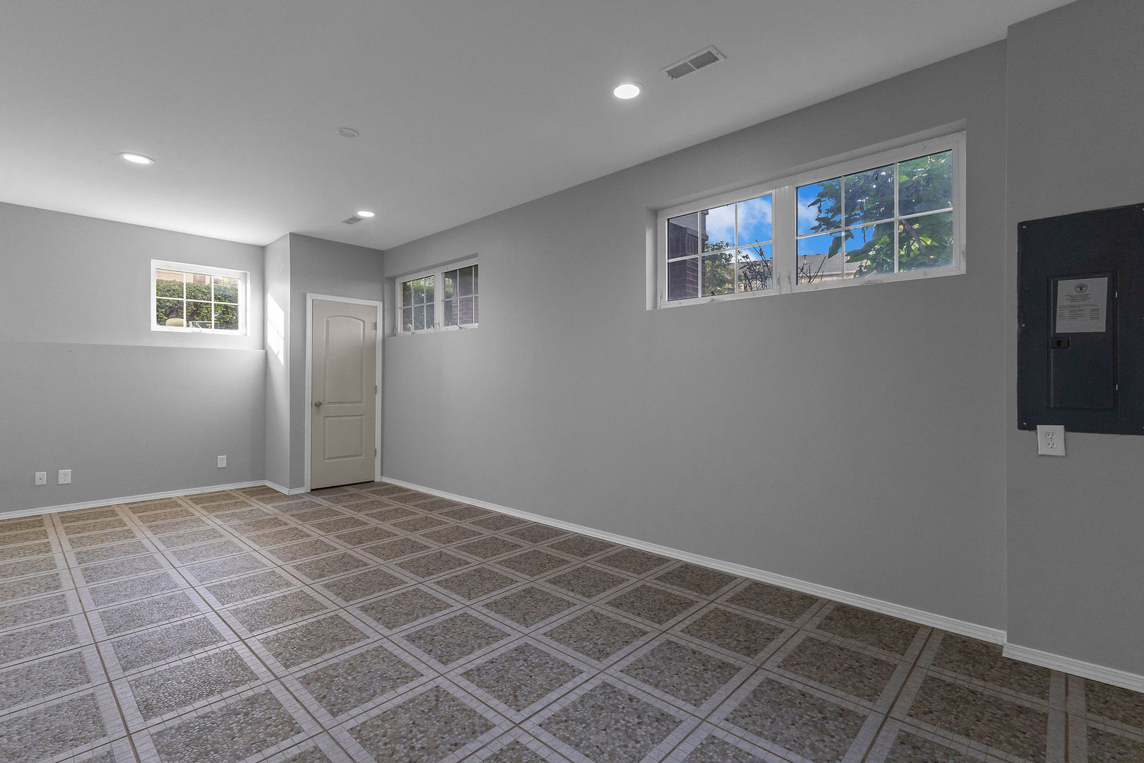 3140 Taunton Street Property Photo 8