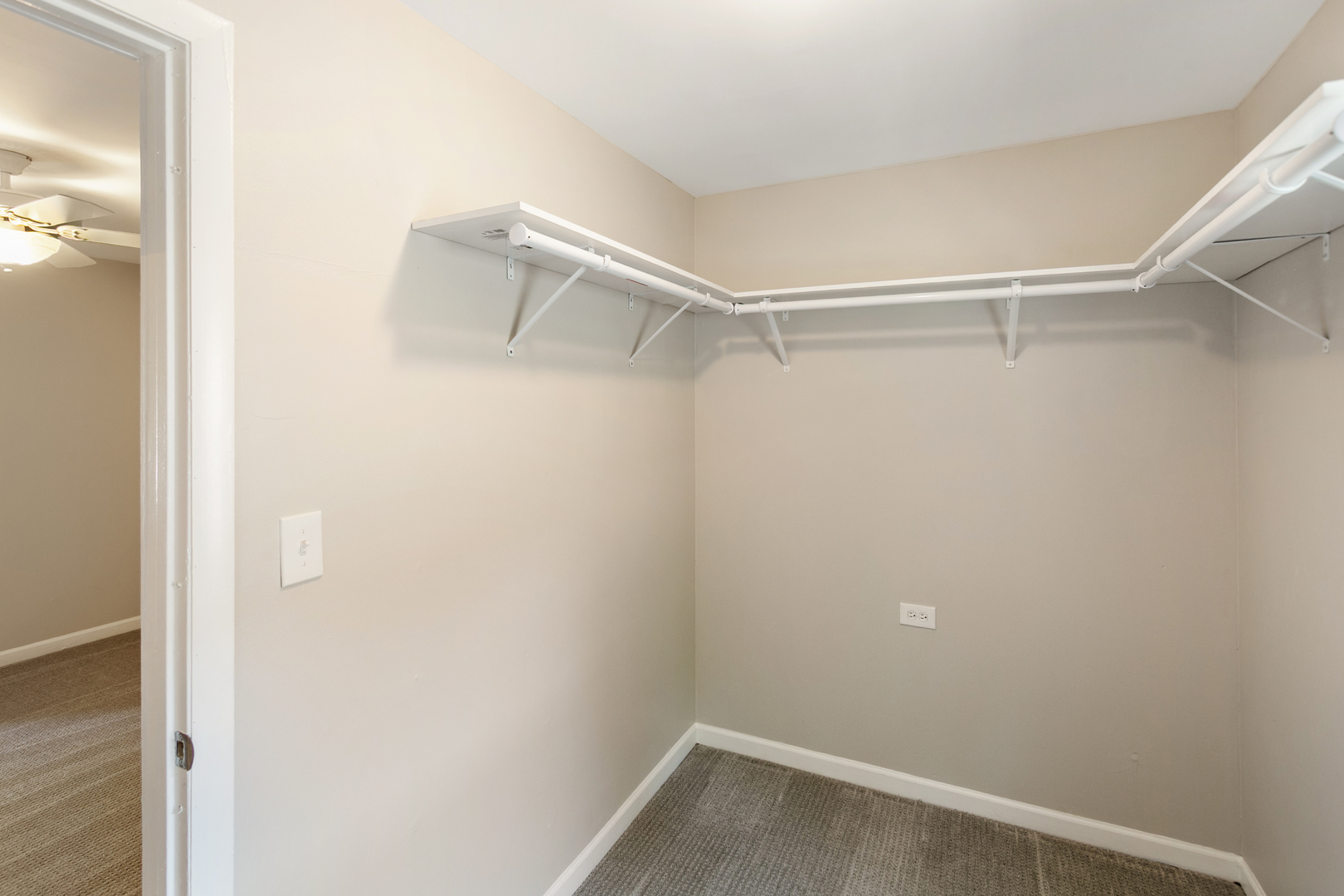 2226 Marshall Parkway Property Photo 28