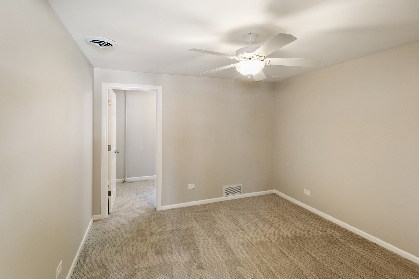2226 Marshall Parkway Property Photo 29