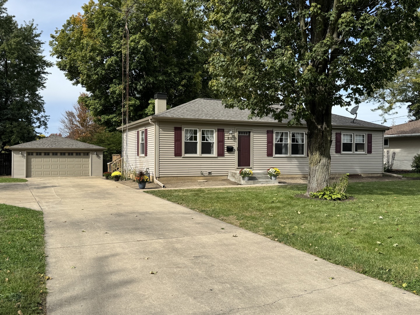 31 S Van Nortwick Avenue Property Photo 1