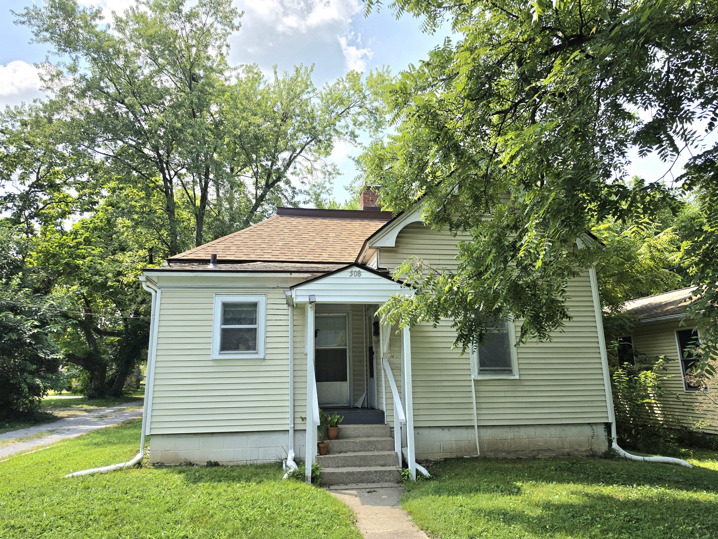 508 N Michaels Street Property Photo 1