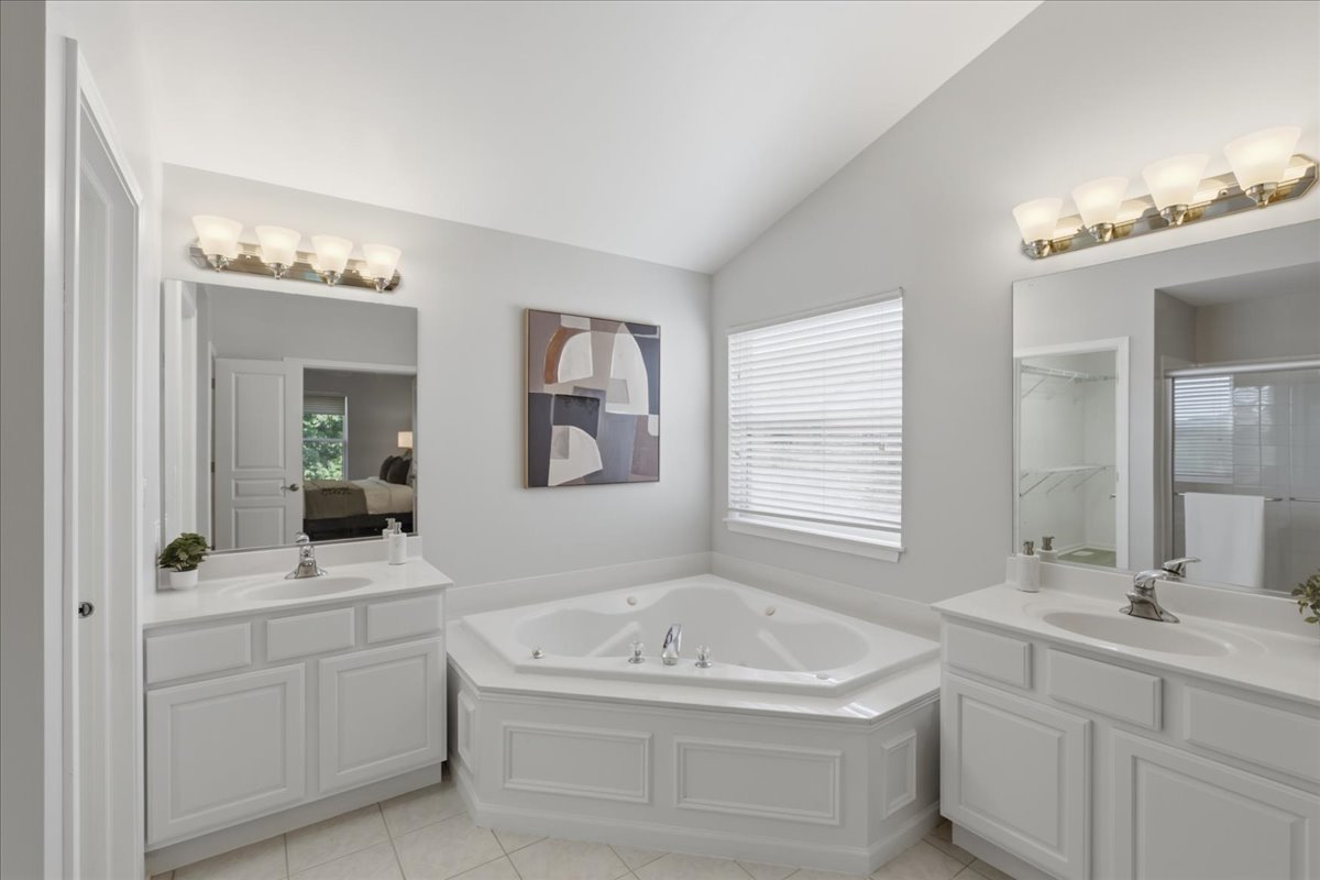 4 Sagebrush Court Property Photo 3